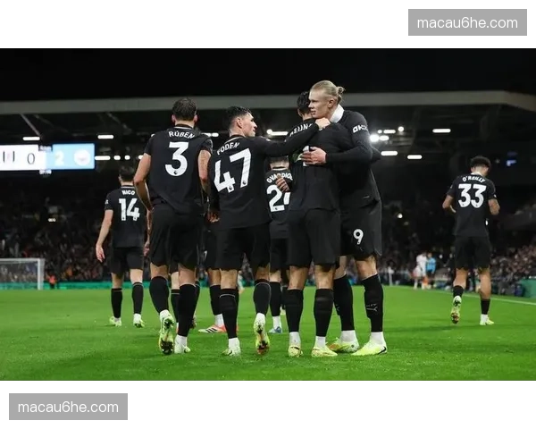 曼城锋线组合寻求化学反应，哈兰德福登连线仍需磨合